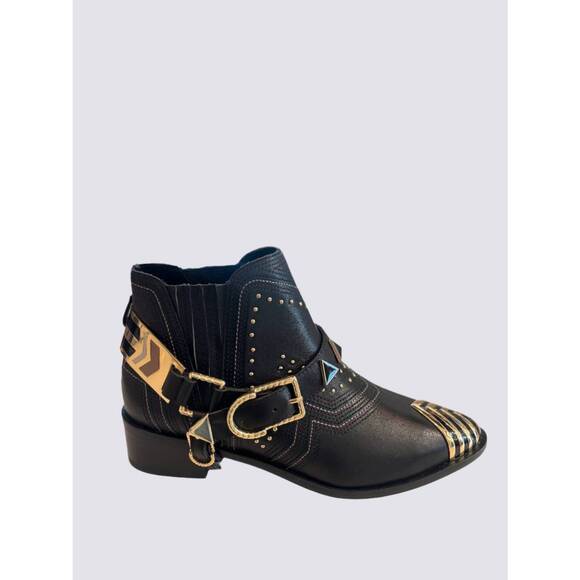 NEW CECELIA NEW YORK women's mescal bootie in black